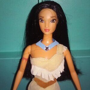 Pocahontas doll Disney Store Princess 2009 price firm